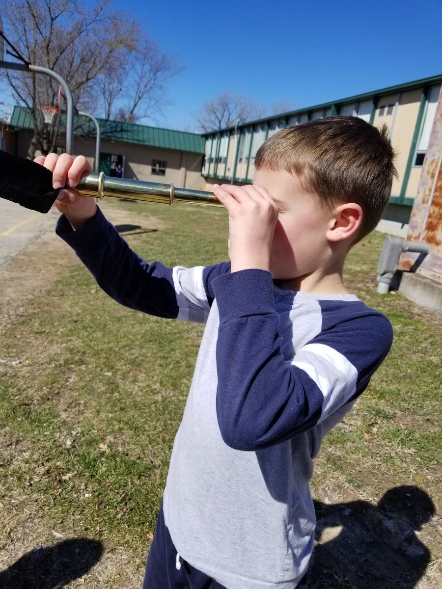 RockportHeights's tweet photo. Wait! Is that the weekend I see on the horizon @vanessascruggs? #lunchrecess #checkingthingsout https://t.co/OTLCkGhkAe
