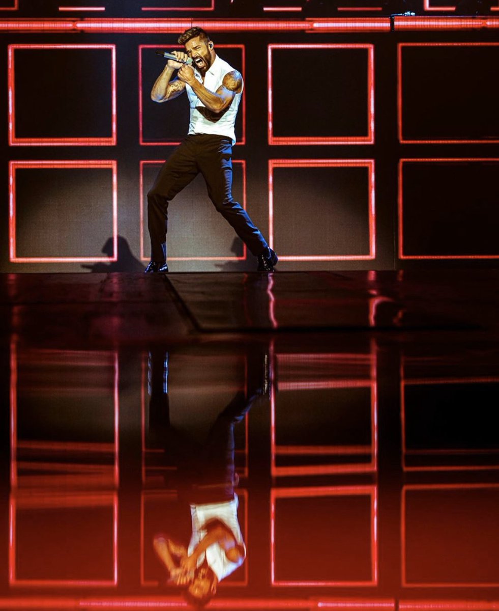 Mi gente de #Zacatecas nos vemos este 16 de Marzo en el MULTIFORO para juntos celebrar nuestra cita pendiente del GRAN CIERRE DE LA FERIA DE ZACATECAS como parte del #MovimientoTour 🇲🇽 .
📸: <a href="/omarcruz/">Omar Cruz</a>