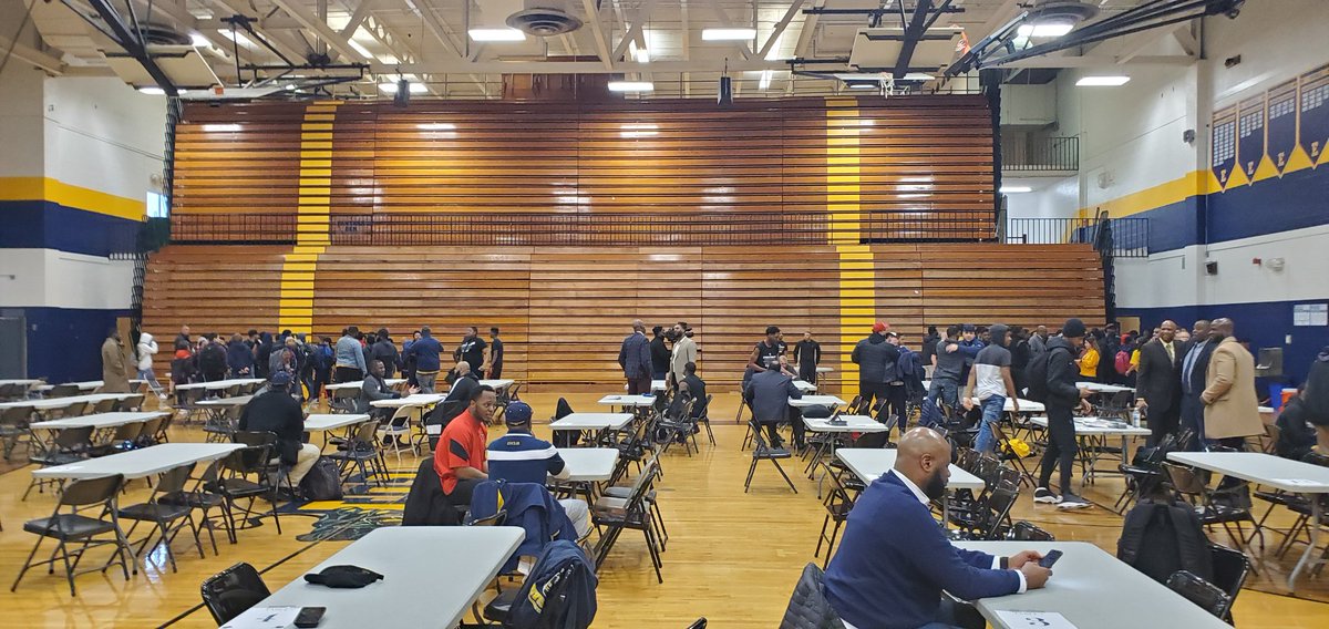 Coach_Till20's tweet photo. Whatever we can do to show the next generation they can be GREAT, ILL DO... #SUCCESSLOOKSLIKEME @EUCFOOTBALL https://t.co/1iYmiinBwB