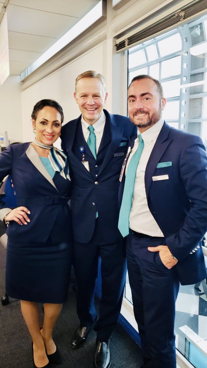 Jfo_oneRealtor's tweet photo. It’s been quite a journey but nonetheless,  it’s been a great team building exprecience to see it collectively all come together and appreciate all the open and honest feedback from those who have seen our wear testers from all around the globe 🌎..   @weareunited https://t.co/EYUVe8Yeo9