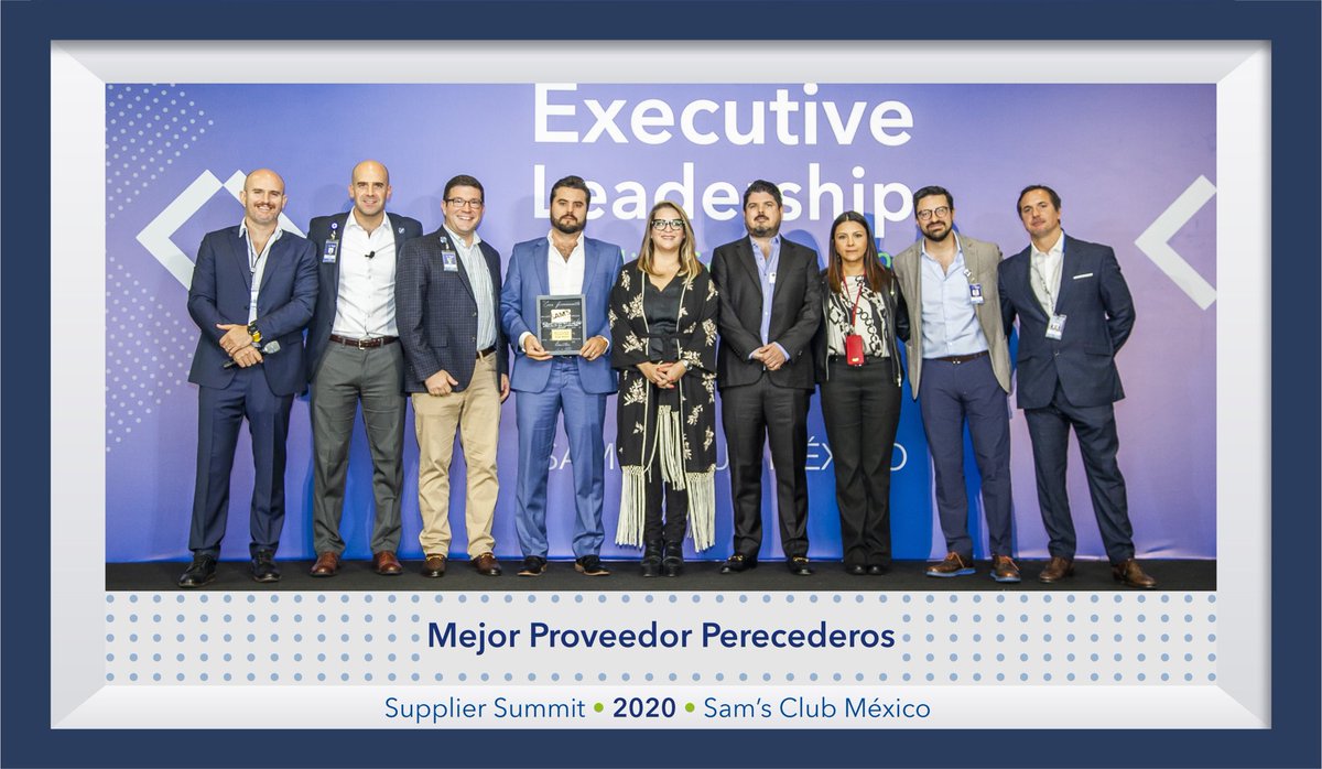 Molina_Group's tweet photo. Nos sentimos honrados por haber sido distinguidos por Sam's Club México @samsclubmx como su mejor proveedor del año.¡Gracias a todos los que forman parte de @GrupoMolina ! 
#MolinaQuality 🍇🚛🎉🥇 https://t.co/J5nrl4yzVO