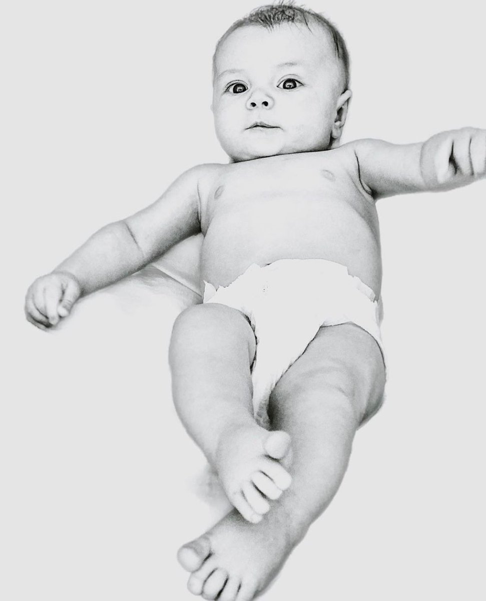 Sarahs_LA's tweet photo. Hope you all have time to chill this weekend. 

We have an Introduction to Infant Massage class tomorrow at 11am @yourvillagebirth in Eagle Rock. Booking essential ❤️

📸: @mrs.sophiedavies 😘 https://t.co/FxI22NvvGN