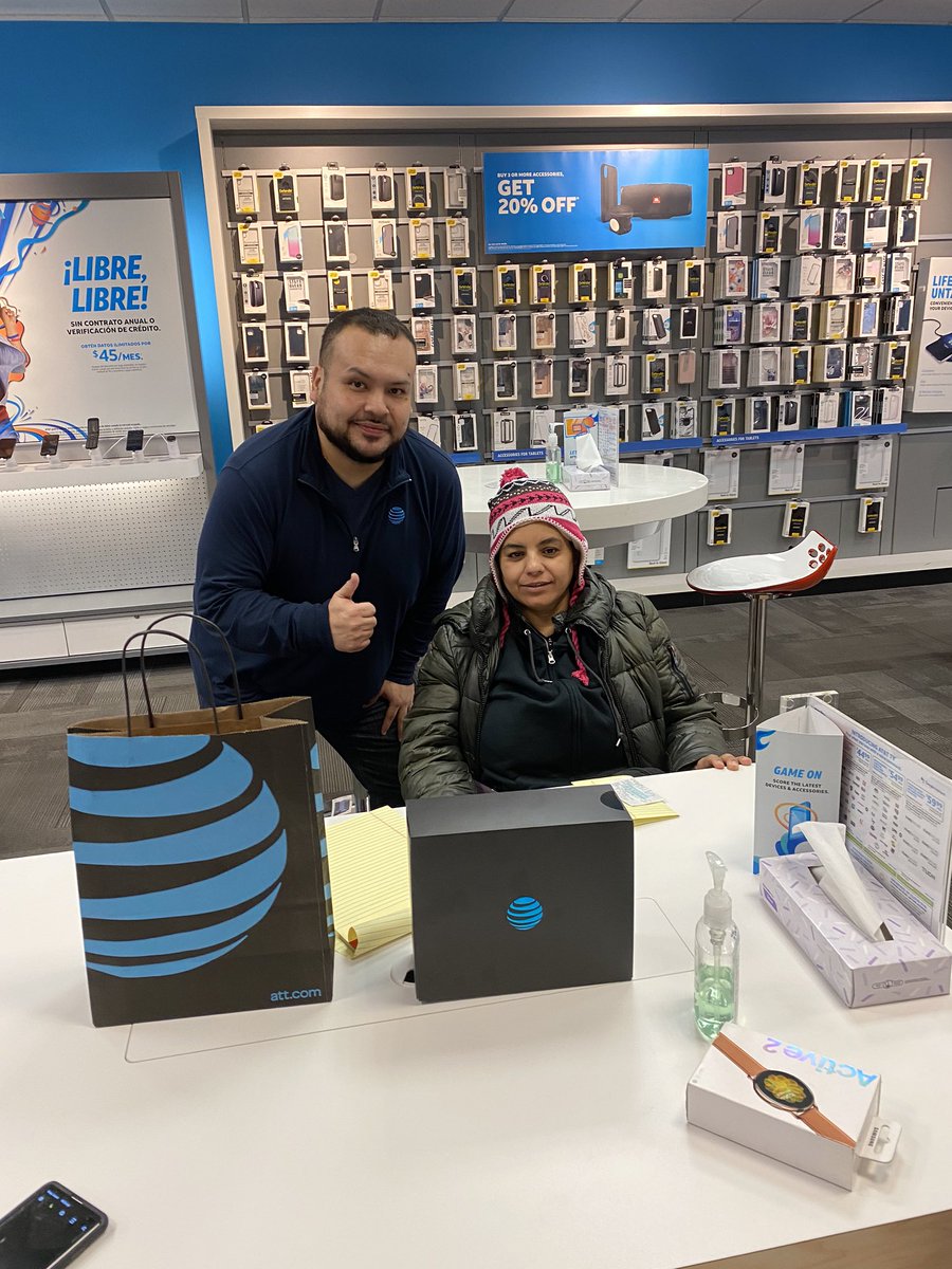 Diddy1123's tweet photo. My reps are fully engaged and focused, my rep @Duran3323 just closed ATTTV number 2 for 3545! 🔥🔥🔥 I appreciate all of employees ensuring customer experience is our 1st priority !! #EmployeeAppreciation @judy_cavalieri @Danny_Perez_01 @MaxAcevedo8 https://t.co/iElehmdolY