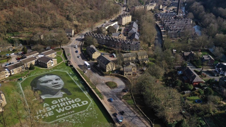 #uppercaldervalley
#IWD2020
#climatecrisis