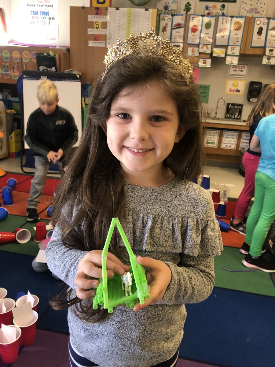 Dr. Suess Fun Friday Stem Challenge! #bearshine