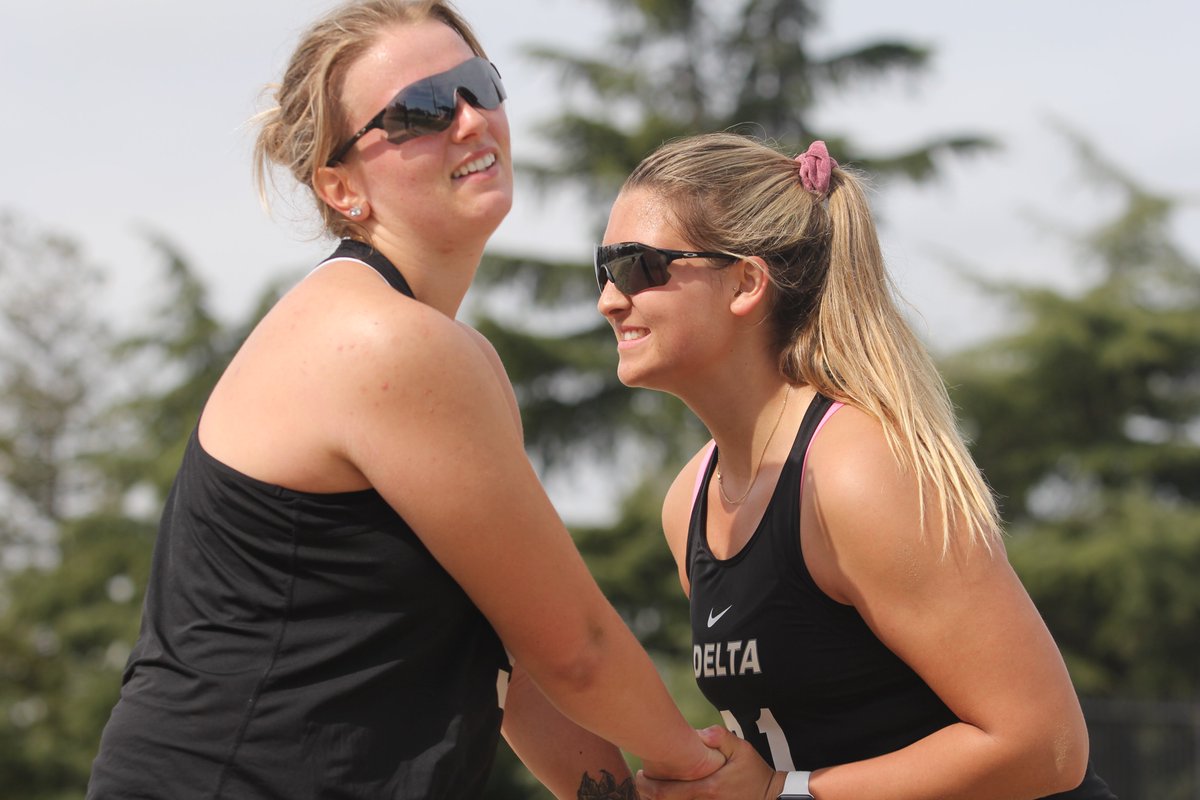 ThatsAnError's tweet photo. A fun morning for @dcvolleyball209 as they picked up their first beach win of the season. Mustangs won all six which was finished off by @_anxelicaa and @analiesealmgren scoring six straight points to capture the final set 16-14. They play again later this afternoon at 4 p.m. https://t.co/q8qZxHAXY0
