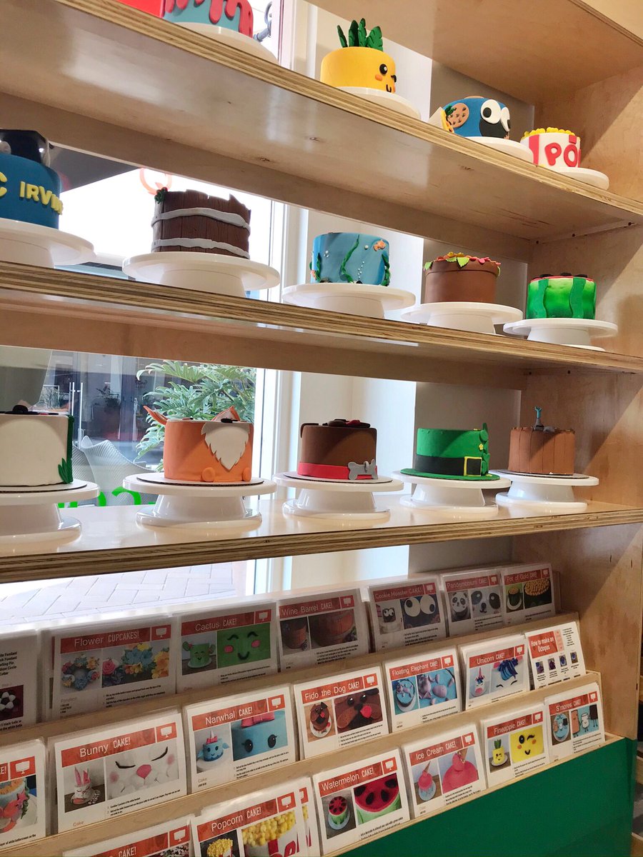 DuffsCakemix's tweet image. 🎉 We’re excited to announce the opening of our new DIY cake decorating studio @IrvineSpectrumCenter! 🎉🎂 Now accepting reservations starting 3/9 😄 
Reserve now: bit.ly/38rPwRp
#irvinespectrum #irvine #orangecounty #celebrate #grandopening #oc #decorate #cake