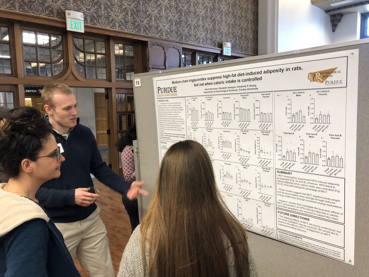 KinzigLab's tweet photo. Lots of great posters on display at the Health and Disease session yesterday! @eliz_sahagun deserves a lot of credit for the mentoring she provides for our undergrads, as well as her own award winning poster!!!!! https://t.co/9Nn6sJxYBX