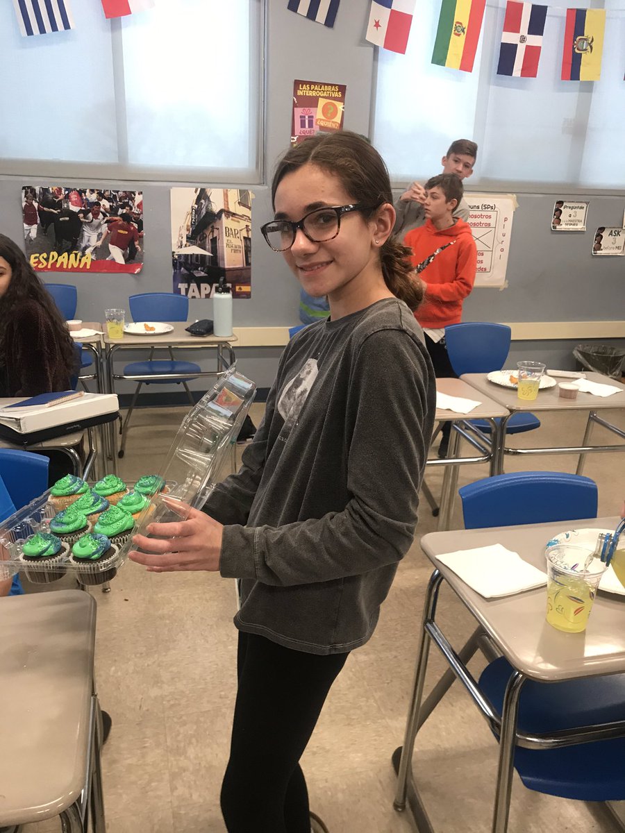 SrtaTrzaskaBMS's tweet photo. Our first ever #woolyweek at @BataviaMiddle is off to SUCH a great start!! @senorwooly we are having a BLAST!! #bmspride https://t.co/q5f0ez3gDS