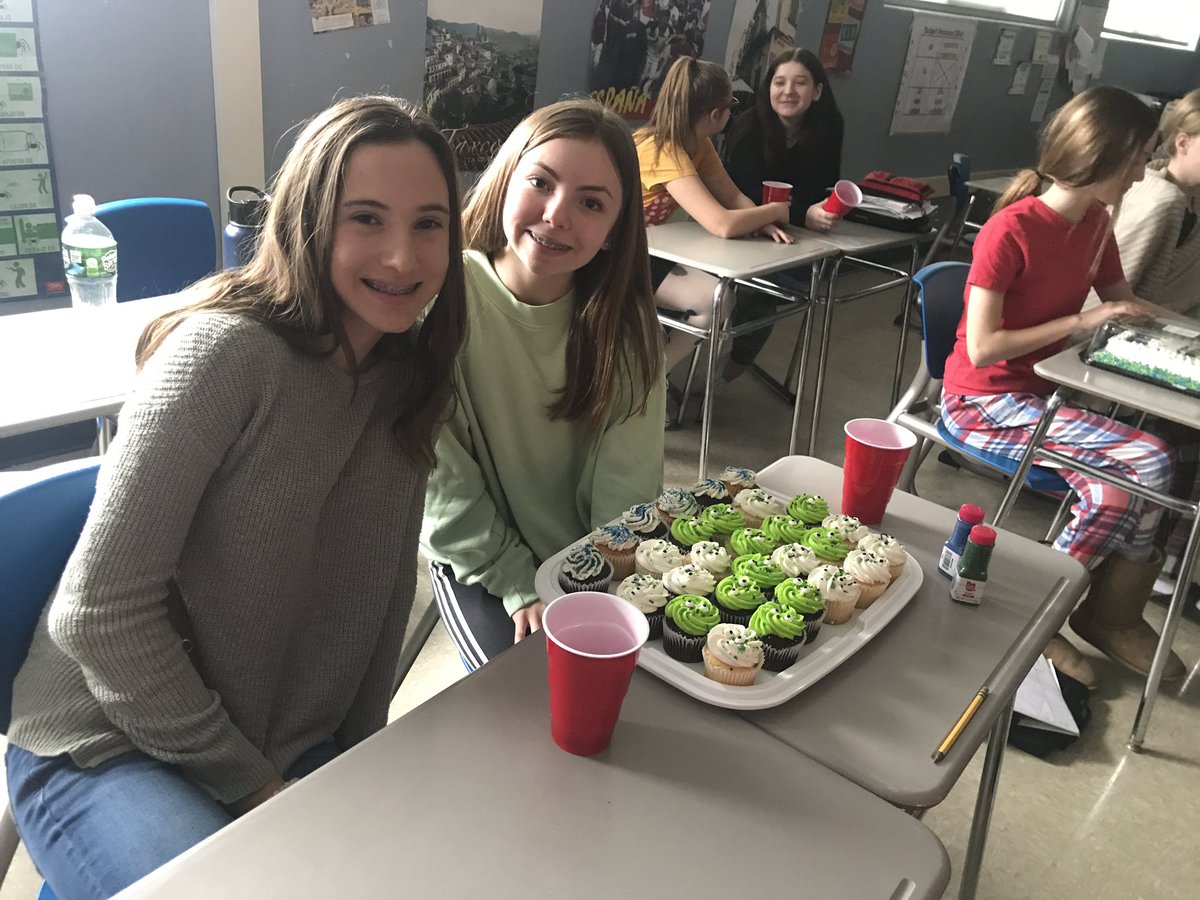 SrtaTrzaskaBMS's tweet photo. Our first ever #woolyweek at @BataviaMiddle is off to SUCH a great start!! @senorwooly we are having a BLAST!! #bmspride https://t.co/u7HjLf7COQ