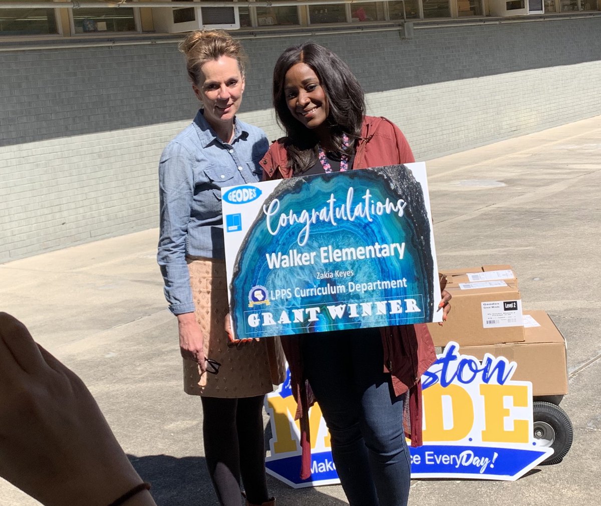 ShannaSteed's tweet photo. Congratulations to Zakia Keyes at Walker Elementary for being a recipient of the Wit &amp; Wisdom Geodes!! Thank you for participating in the grant.
#knowledgebuilding
#buildingreaders 
⁦@Livingston_PPS⁩ https://t.co/cDZER8DN7i