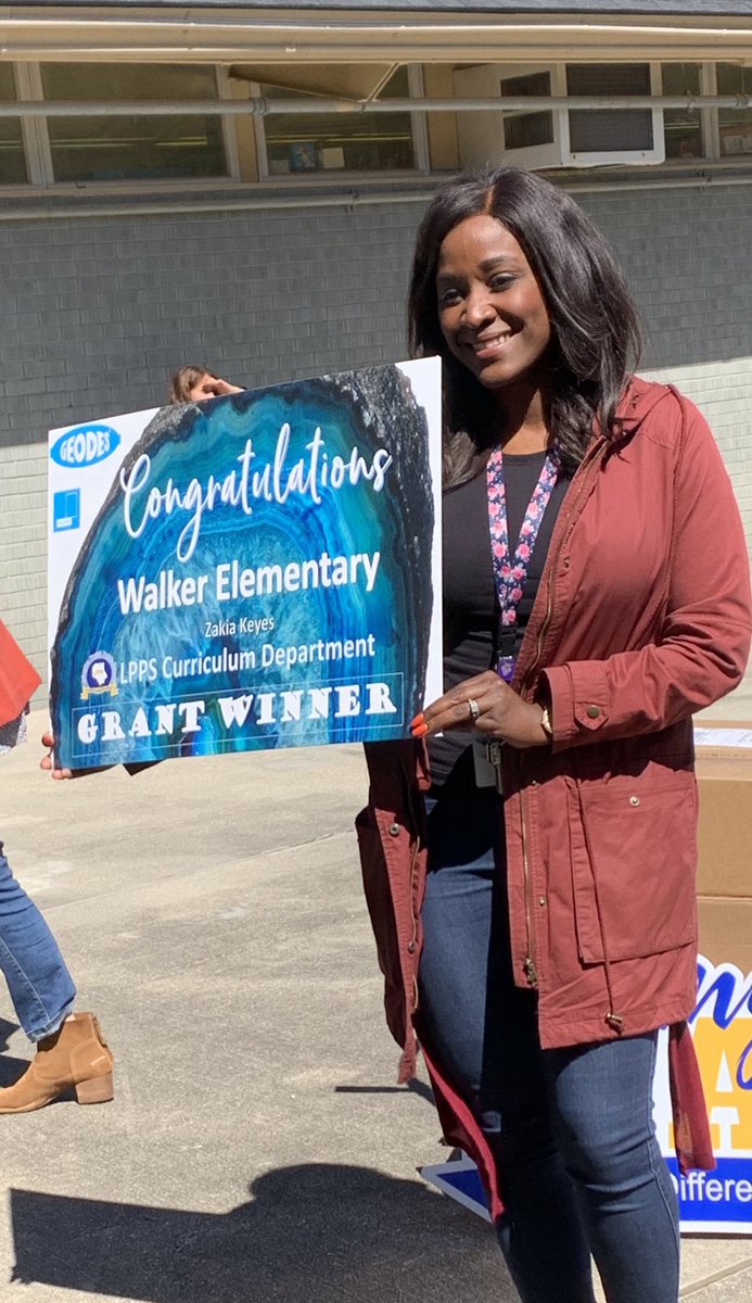 ShannaSteed's tweet photo. Congratulations to Zakia Keyes at Walker Elementary for being a recipient of the Wit &amp; Wisdom Geodes!! Thank you for participating in the grant.
#knowledgebuilding
#buildingreaders 
⁦@Livingston_PPS⁩ https://t.co/cDZER8DN7i