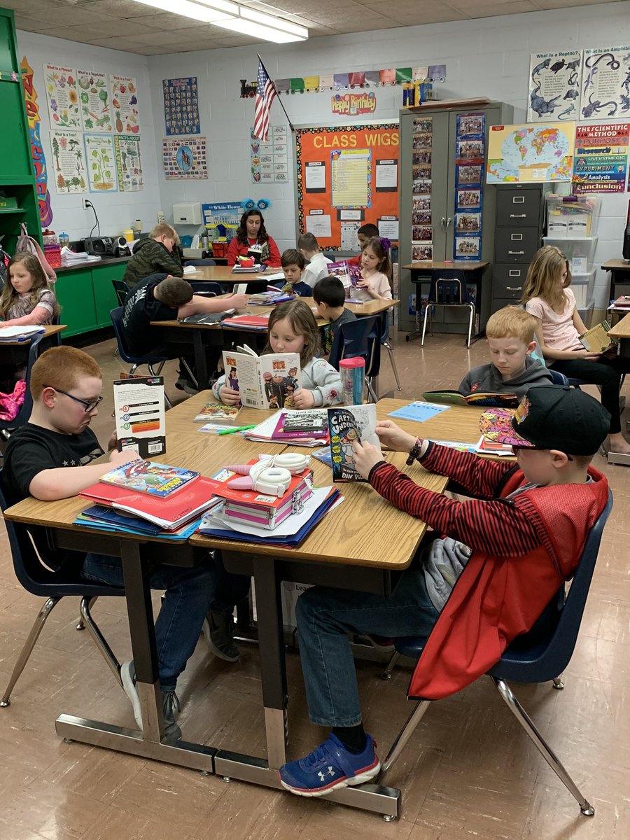 CalvaryElem's tweet photo. Stop, Drop, Read 2020 @CalvaryElem . Thank you Marion Co board of Ed and Mrs. Carly for donating books. @MCPS_KY https://t.co/FEpjKehv8C
