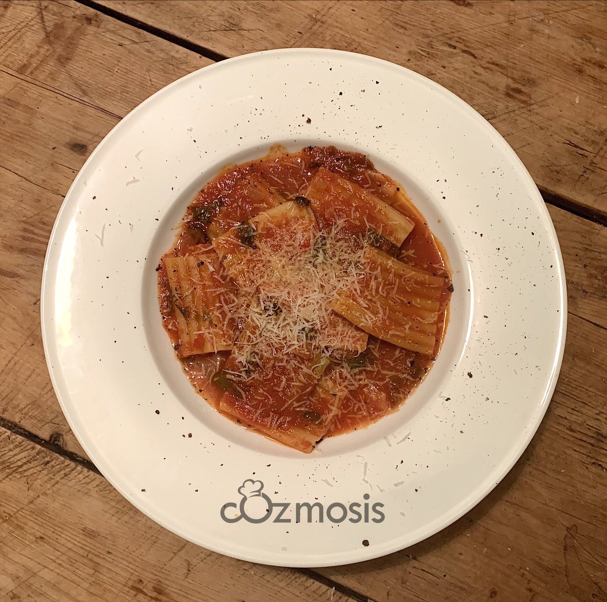 CVlattas's tweet photo. Manicotti ondulati con sugo simplice di pomodori pelati
.
3/ Pasta Creation moment
.
#Pasta #pastaFriday
#pastaFridaySociety
#pastaBasics #pomodoripelati 
#cookforlove #cook_bots
#Rye #RyeHarbour
#foodforfun #lovepasta
#instapasta #pastagram🍝 https://t.co/by1jyUvHOX