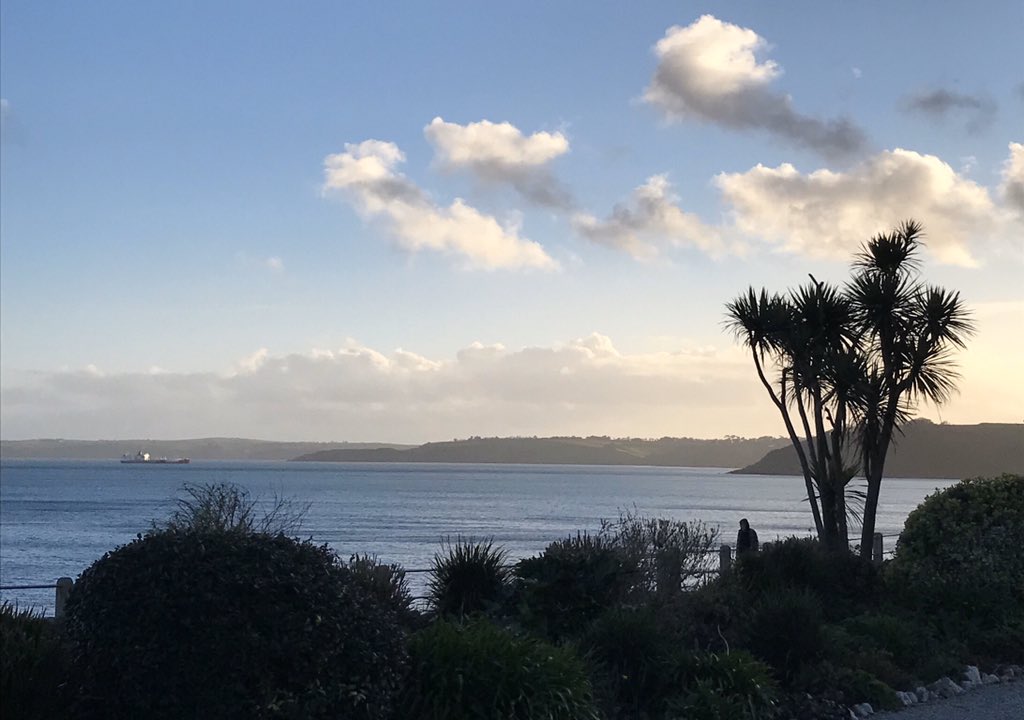 EmilyBrownDes's tweet photo. Great to spend the day surrounded by inspirational women @FSBSouthWest #FSBConfidence conference. Lovely to see @emmbourton @BelindaJShipp @WeAreIMPACCT @NSingerGlass and great talks by @cornishware and @Whyfield amongst others. Views were pretty good too! #WomeninBusiness https://t.co/f5G6Y1IKKX