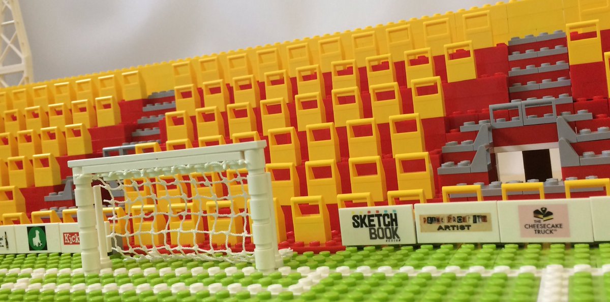 FootballKitCon's tweet image. Keep your eyes peeled on @fcbrickstand for their podcast coming out, they have a very handsome and special guest 😉

#KitCon2020 #KitCon #FootballKitCon
