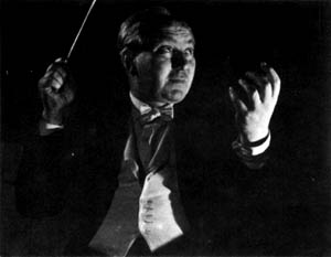 Brikcius's tweet photo. Czech 🇨🇿 #Composer 🎼 and Conductor 🎵 Iša Krejčí (*10th July 1904 - †6th March 1968 #Prague) died 52 years ago 🎹 #CzechMusic #MM #YearOfCzechMusic #Czech100 #OnThisDay #Today #MusicHistory #KlasikaPlus https://t.co/TVWxNeCI8Z