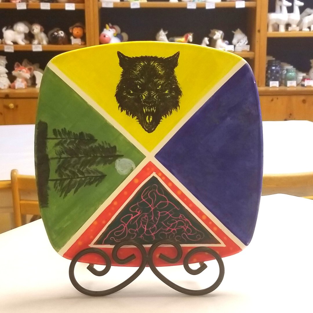 CMMDenville's tweet image. There are dozens of different techniques to make the perfect piece. Good thing our staff is here to help you add that final touch.  #sgraffito #sponging #silkscreen #ceramics #plate #colormemine #colormeminedenville