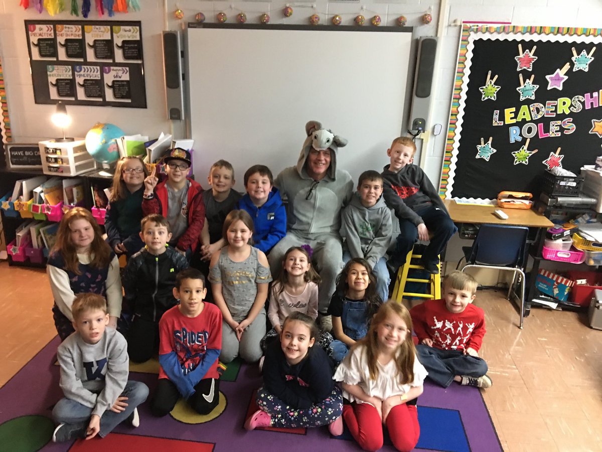 CalvaryElem's tweet photo. Mr. Ray stole the show with his readings of the Wonky Donky and the Dinky Donky books. https://t.co/VemM7bm7D6