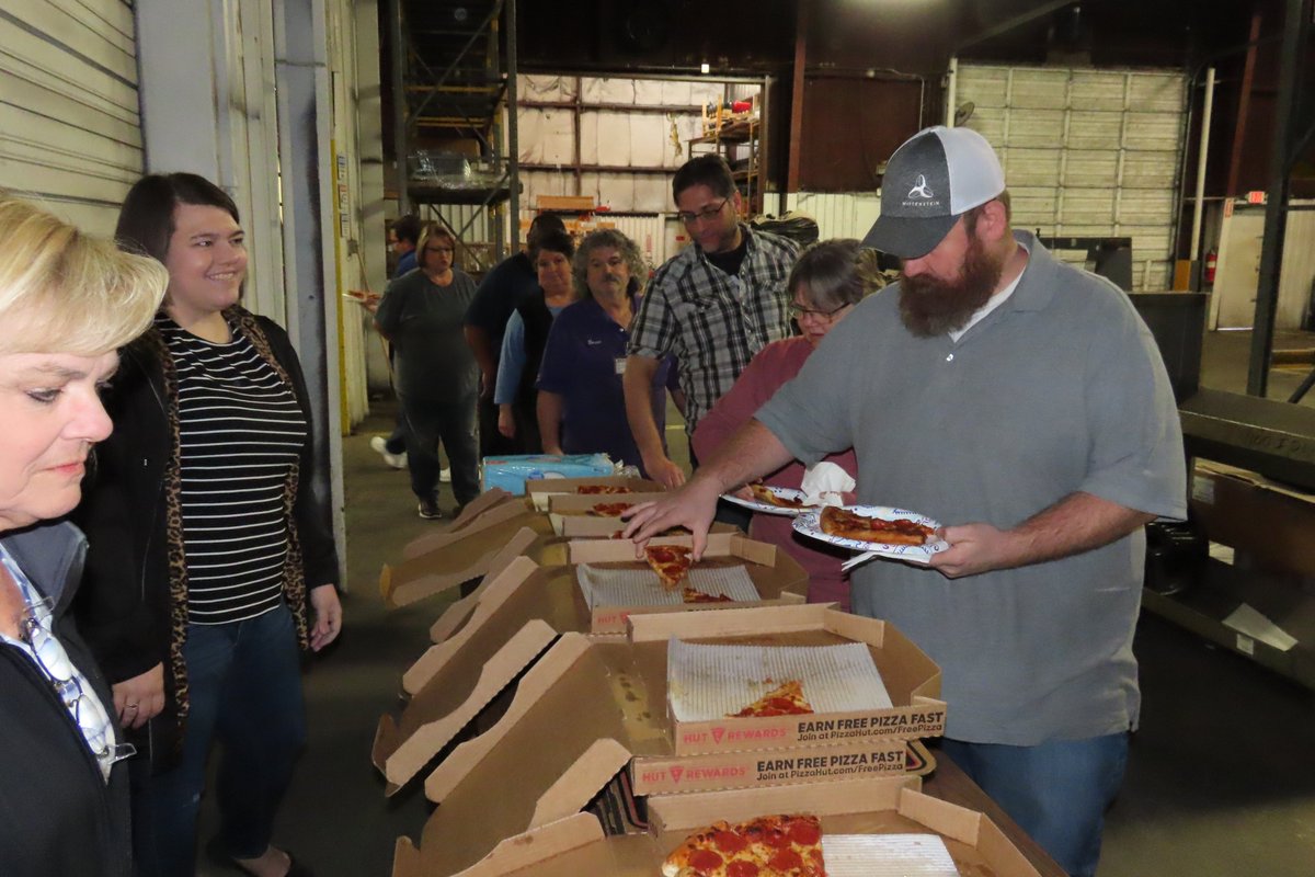 #EmployeeAppreciationDay EmployeeAppreciationDay  <a href="/hemsaw/">HE&M Saw</a> treated our employees to a pizza lunch to celebrate!   Thank you, you are the very best!   #EmployeeAppreciationDay #HemSaw #MadeInAmerica