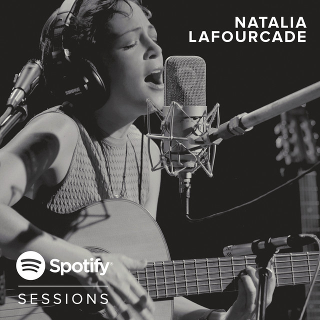 LafourcadeClub's tweet photo. A propósito de anoche que fueron los #SpotifyAwards, les compartimos el EP #SpotifySession que hizo Natalia @Lafourcade en 2015 para @SpotifyMexico.
► https://t.co/3PXzbnDdBH https://t.co/jFT0L8YFSe
