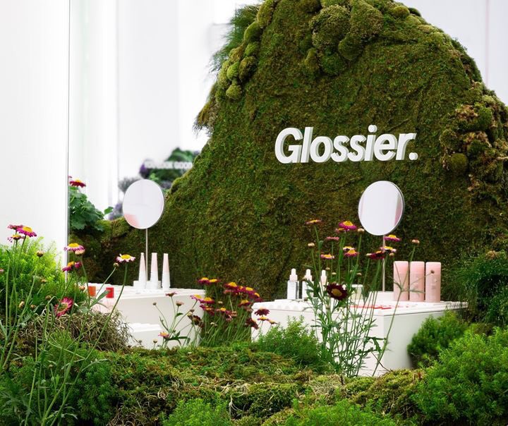 ArchMarathon's tweet photo. ARCHMARATHON Awards Miami 2020

RETAIL CATEGORY WINNER
Project: Glossier Pop-Up Shop by Studio Lily Kwong 
Location: Seattle

 #archmarathon2020 #archmarathonawards2020 #archmarathonmiami2020 https://t.co/IszVOgC7GF