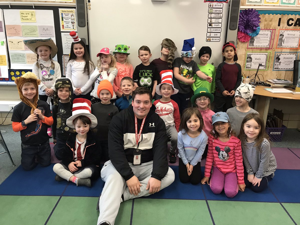 ZacharyBeyer3's tweet photo. Crazy hat day Friday with kindergarten at Field School!! #d64smiles #engageD64 #fabfield64 #FISmiles #d64leadwithlove @FieldD64 @D64News @D64Educators https://t.co/cKdCeJA6Xa