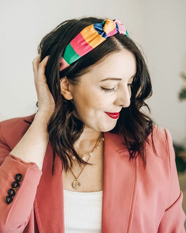 [#gifted] Never seen without some sort of hair accessory these days!
.
So naturally I'm thrilled that @boden_clothing have now added pieces like this to their collection! I'll be wearing this hairband ALL summer long! Happy Friday all! 😄💗🌸 | #bodenby… ift.tt/2VQpnJd