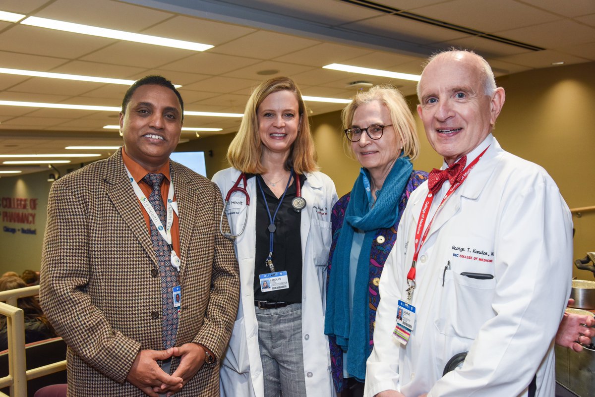 UICDom's tweet photo. The DOM, College of Nursing and Hospital Nursing Leadership co-sponsored an event to support Advanced Practice Registered Nurses (APRNs). UI Health is one of the first academic health systems in Illinois to support and operationalize full practice authority for APRNs. https://t.co/qWjBQtgajb