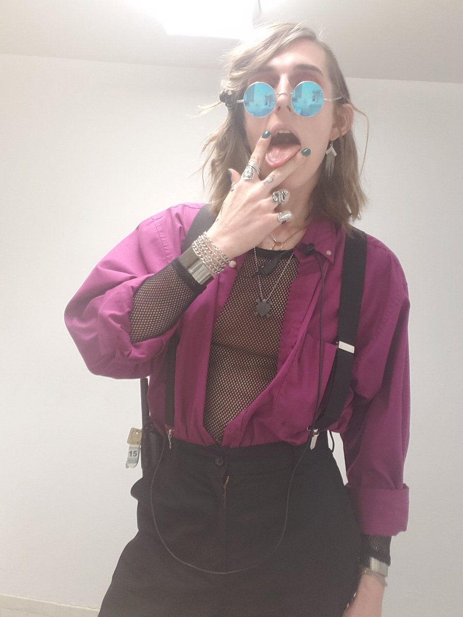 Elleven Pineapples (@ellevensies) on Twitter photo 