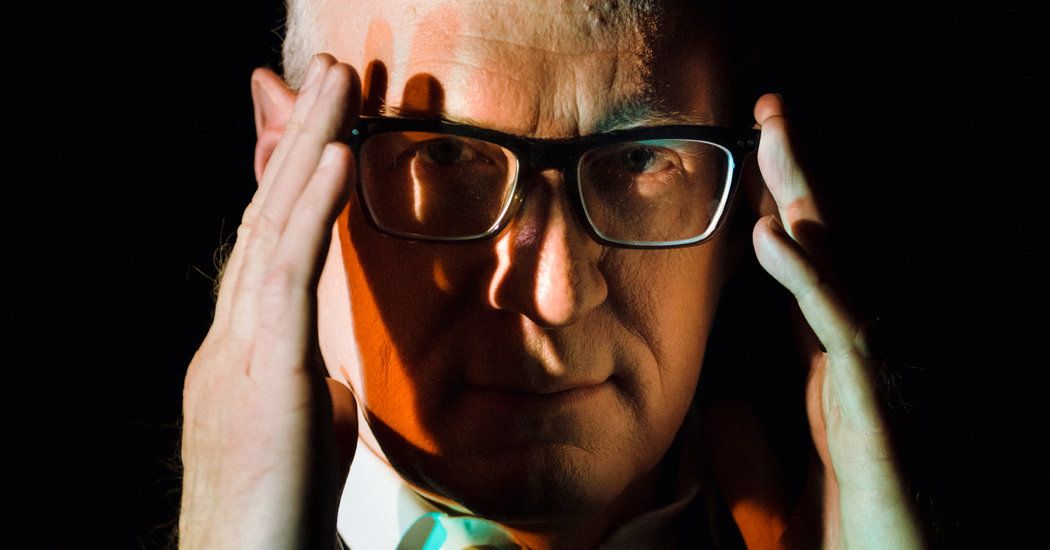 “ #TracyLetts says #TheMinutes...[is] an examination of how we make myths about ourselves as a society and how that informs how we treat one another... [it's] the first time Letts has appeared in a play of his own, let alone one on #Broadway." #theatre buff.ly/2uZZGuM