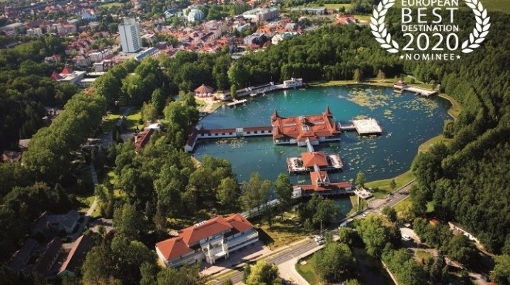 VineyardKapolna's tweet photo. #VideoHUN #HungaryGuide:
Spa Town Hévíz Ranks 12th In European Destinations Of Excellence — home of Europe’s largest thermal lake 🇭🇺
➡️ #Hévíz #Hungary #spa #bath #thermalbath #wellness #lakeheviz
Read more
https://t.co/u2UltouHqD
Picture
Video
https://t.co/ZJ6oV4LI6Z https://t.co/d17uKaIDMG