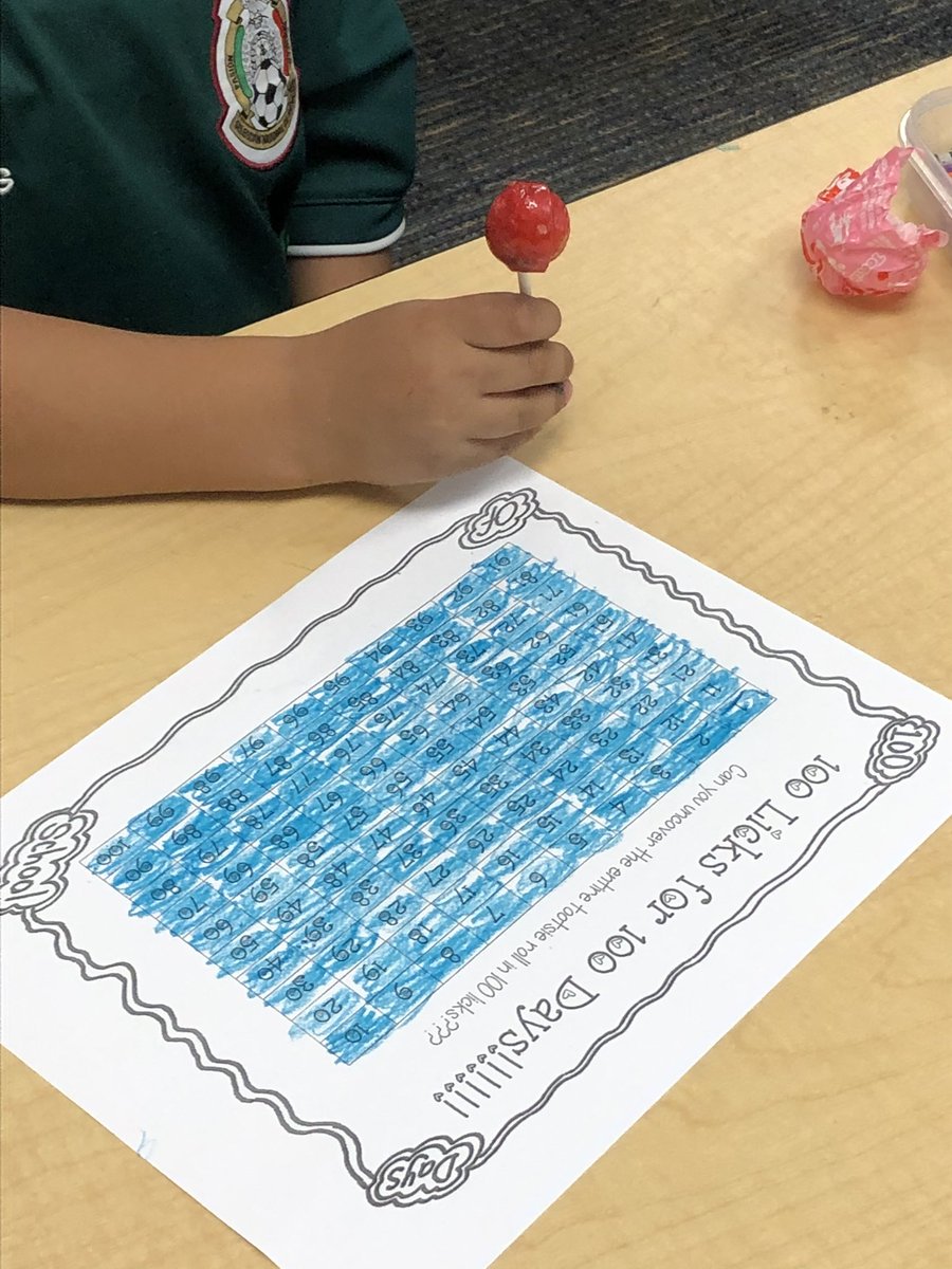 How many licks to the Tootsie Pop?? #tesbulldogs #WISDgreatness