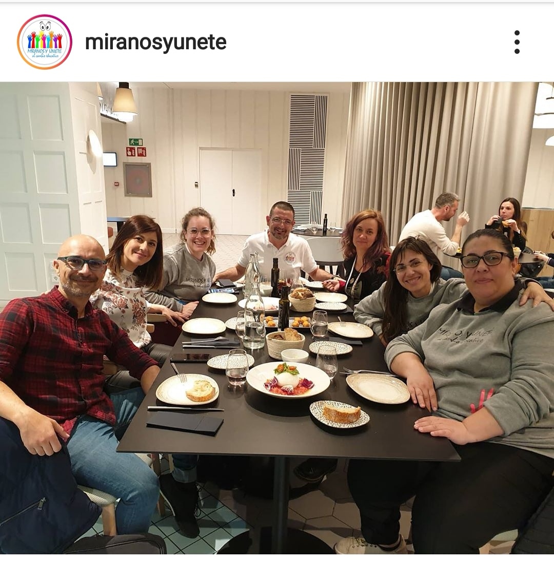 zacatapas's tweet photo. Rodeado de muy buena gente! No puedo estar mejor cuidado!
#CongresoRED2020 #Interdidac2020 #MYURED2020
#EducaciónVITAL
#formaciónEducaciónVITAL
https://t.co/8Lv9GRi7qa https://t.co/Ba8H1ihXf8