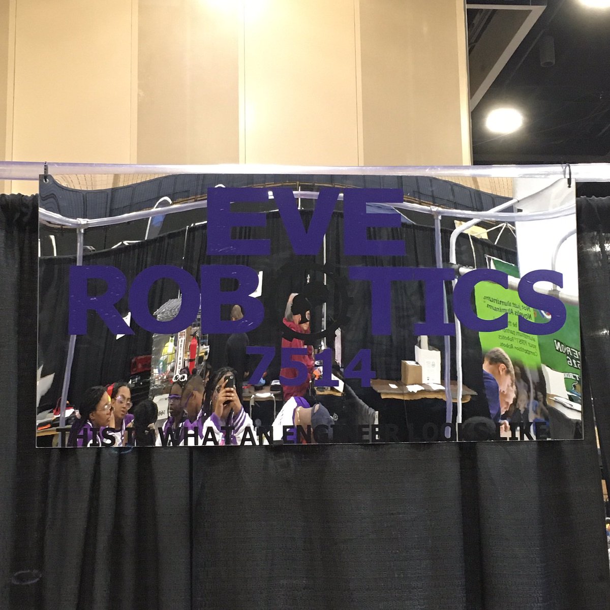 #thisiswhatanengineerlookslike 🦾👩🏽‍🔬 #pchgameday