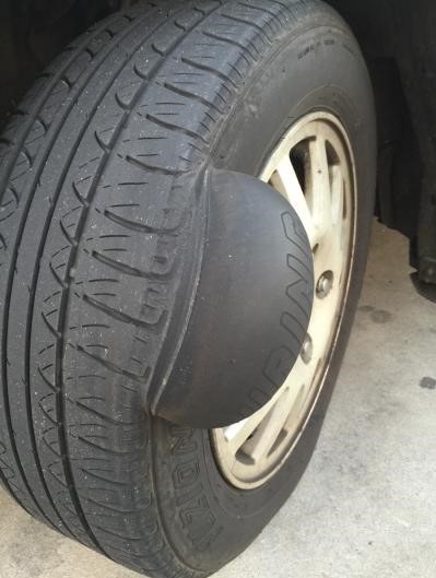 1010tires's tweet photo. Curb Feeler?!...#happyfriday
.
#shop1010 #fitmentguarantee #1010tires #20years https://t.co/4SeG7jPwk6