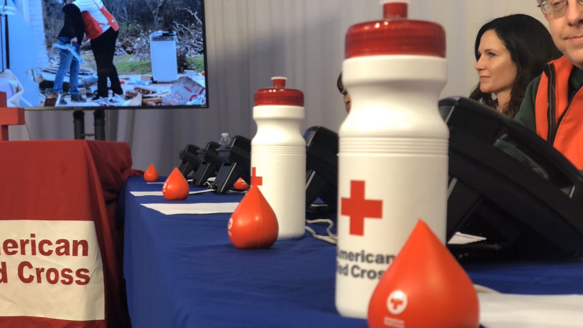 WKYT's tweet photo. Support @kyredcross tornado relief efforts in Tennessee. ☎️(855) 257-2700 | 💻 https://t.co/q2Dm69OusA #StandWithTN @WKYT @981THEBULL https://t.co/nG5uKmIbHZ