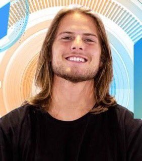 chrononsaurus's tweet photo. sou muito fã do daniel, e mesmo ele recebendo tanto hate, acredito que ele mereça ser perdoado. há uns anos atrás, sofri um acidente e entrei em coma, daniel me salvou!deixaram a tv ligada no bbb com ele falando, e por um milagre de deus, eu consegui levantar e desligar 🙏🏼 #bbb20 https://t.co/8C0Q1bB9xc