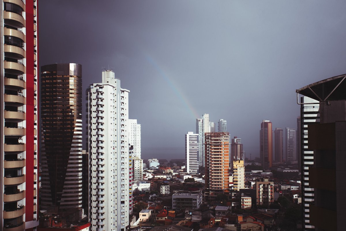 UPotiguara's tweet photo. Da chuva que caiu hoje de manhã
#ACDSee #alvorecer #chuva #belem #belemeuamoeucuido #fotografia #rainbow #arcoiris https://t.co/jLYRtFJ6jw