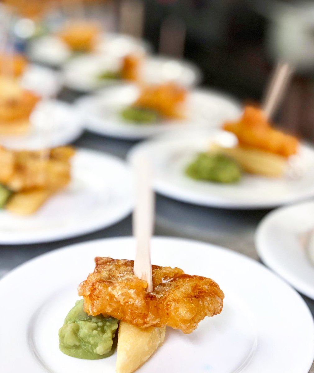 ship_styal's tweet photo. BAR NIBBLES SERVED EACH DAY FROM 5PM ✨ When you buy a drink at the bar! #locals #pubgoals #cheshiresbest https://t.co/vUl66n0zmD