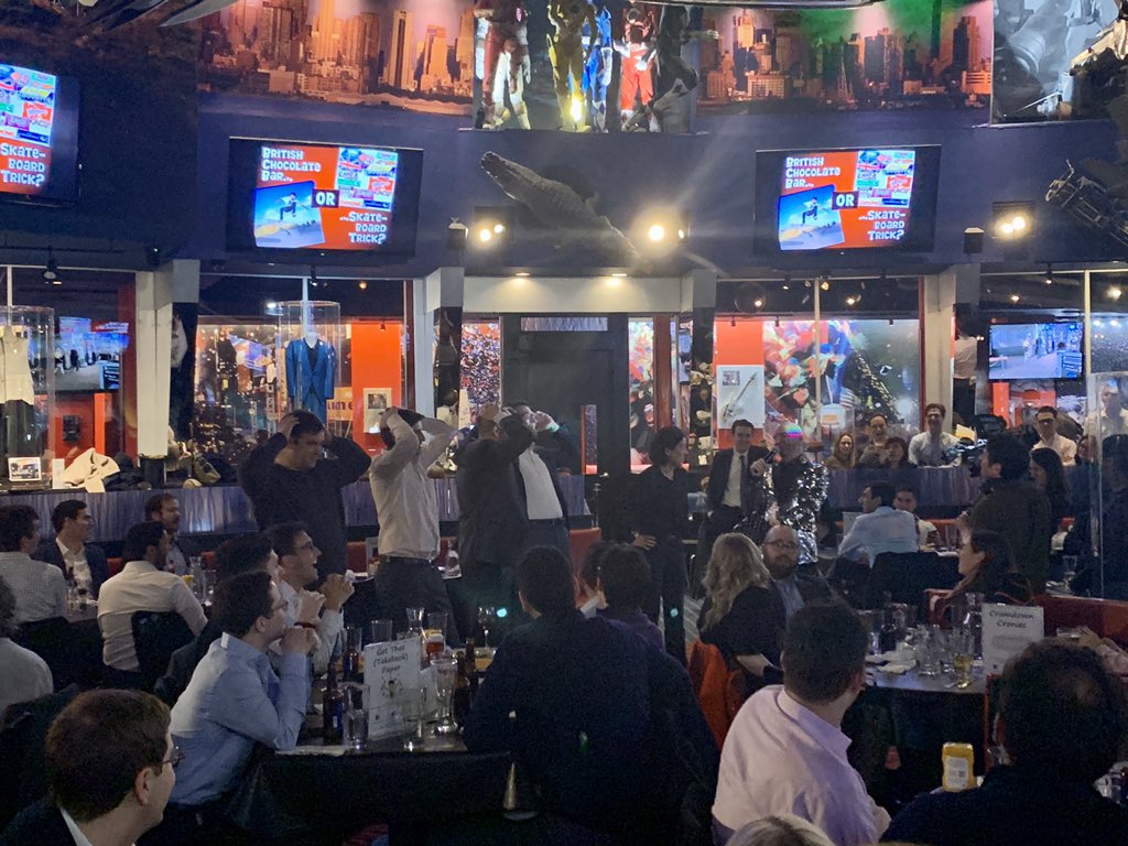 TinasWish's tweet photo. Our 5th Annual Trivia Night was amazing! Everyone had tons of fun and we raised over $25K for #ovariancancer research! Thank you to all of the sponsors, our Junior Advisory Board and to Eric from @BigQuizThing !! https://t.co/0od2ewyfUR