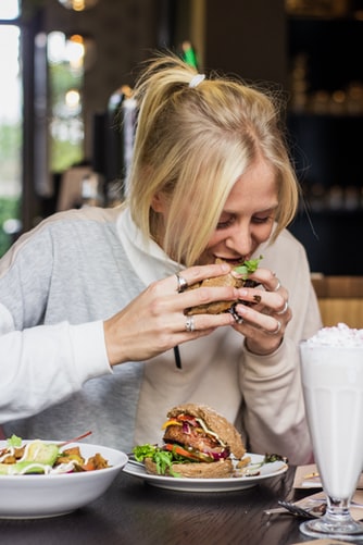 HyattHouseCHR's tweet photo. Our amazing #dining options are sure to satisfy your cravings and make sure you never go #hungry during your stay. #FoodieFriday https://t.co/f3CSQurTaJ https://t.co/3qbxA3dvRI