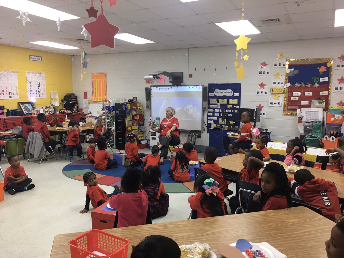 Fondeguidance's tweet photo. @FondeElementary Windows to the World was amazing. Our teachers went above and beyond to introduce our Fonde Families to different cultures. #ReadAcrossAmerica2020 #diversity #allinatfonde https://t.co/65hifJb3pZ