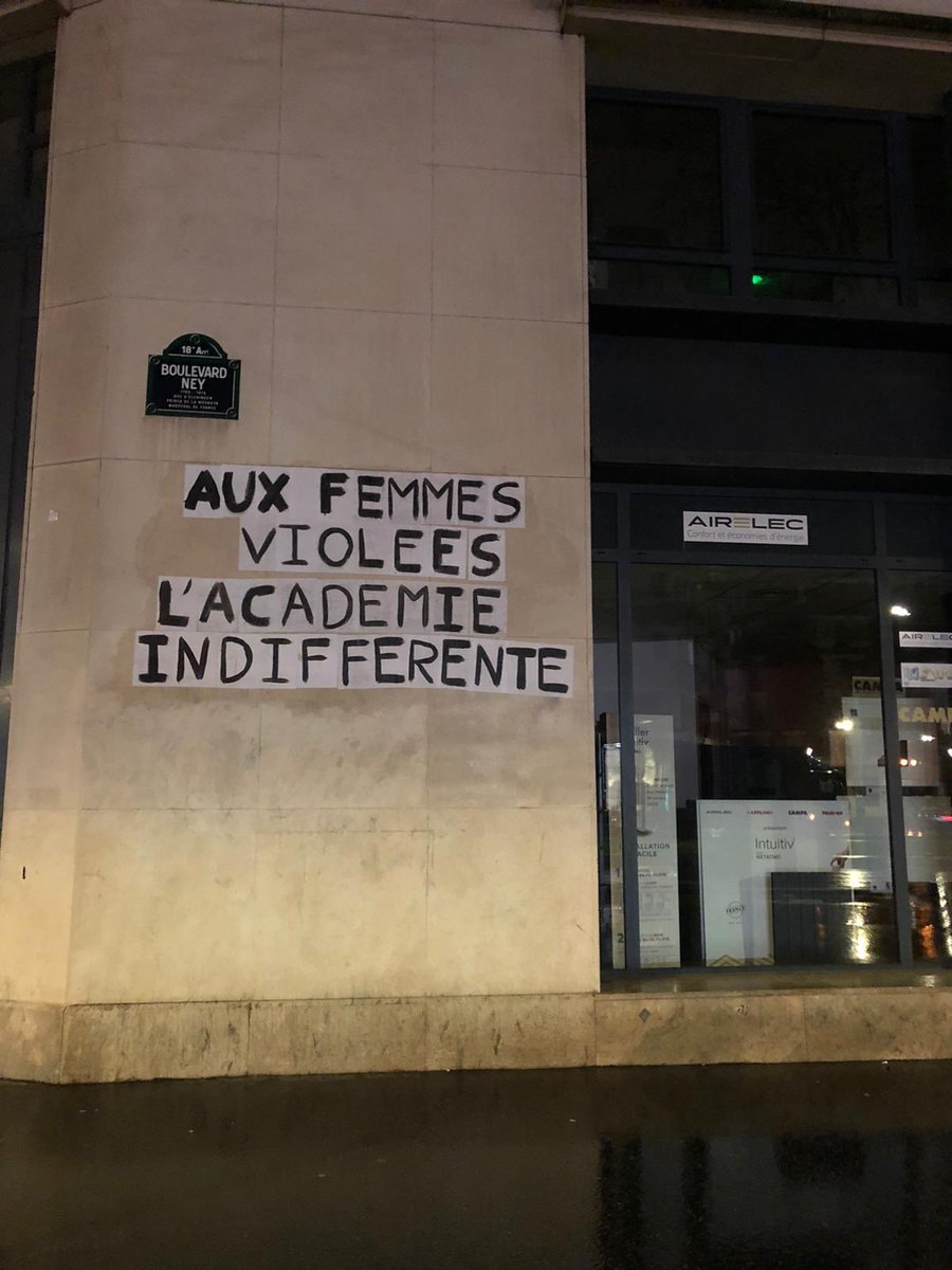 Les_ContreCesar's tweet photo. Il y a une semaine, l’Academie des César mettait un camouflet à toutes les femmes, proclamant ainsi : « c’est papa qui commande ». La contre-Academie constate que la colère n’est que plus forte. #tocards2020 #CesarDeLaHonte #colleuses #ripostefeministe https://t.co/h07Gl6LJxq