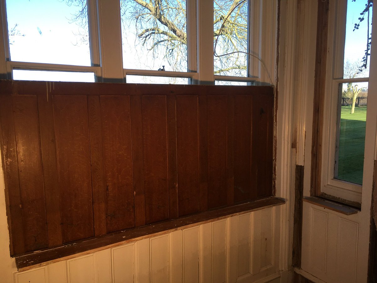 CatworthDecor's tweet photo. Am back at the Farmhouse restoring another room with Georgian Sash Shutters, which are being stripped back #loadsofwork #loveit #restoration #LeightonBromswold https://t.co/o18wEjX4DG