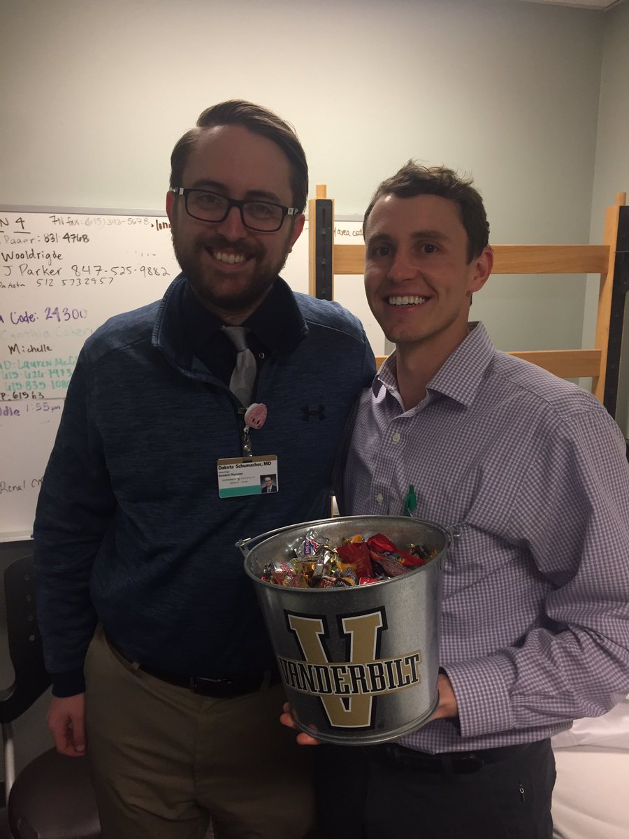 BGriebMD's tweet photo. Out with the @VUMCMedicineRes Bucket and @TACGeneMD for #VandyCandy at the end of a rough week. Proud of our team, rallying around each other, our patients, our neighbors, @VUMChealth & Nashville! #TeamVUMC #NashvilleStrong @VUMC_EM https://t.co/B40p24jFYn