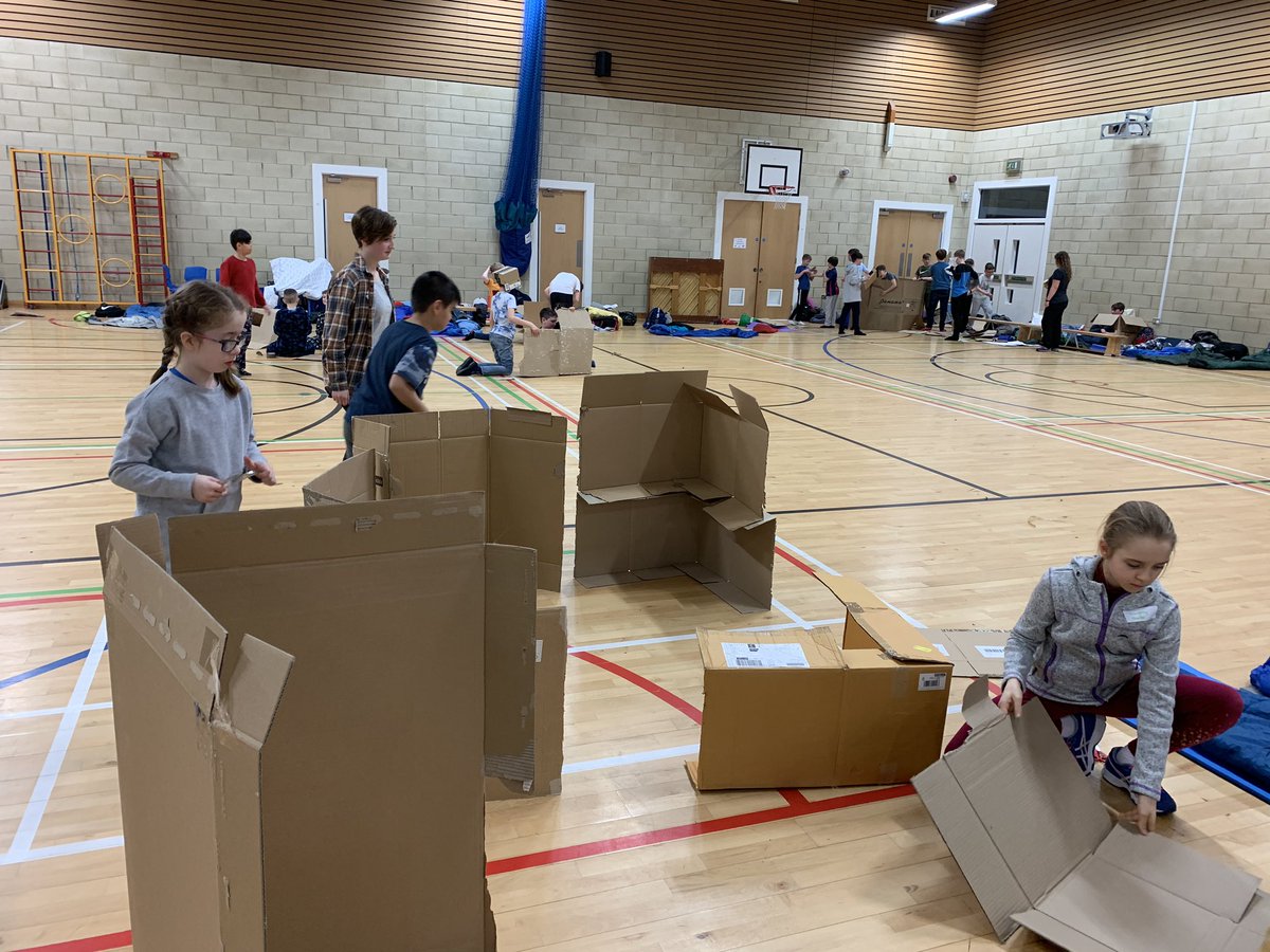 BrimmondSch's tweet photo. Building shelters. @SocialBite_ @weesleepout https://t.co/4Nwhzx2O7v