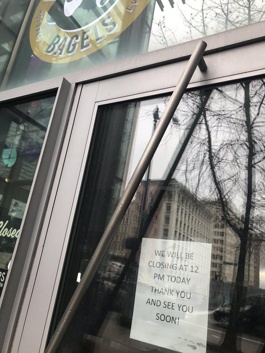 EssexJP_TV's tweet photo. Wow! Seattle is so quiet the bagel place at City Hall didn’t stay open for lunch. https://t.co/ag0UjbfW3t