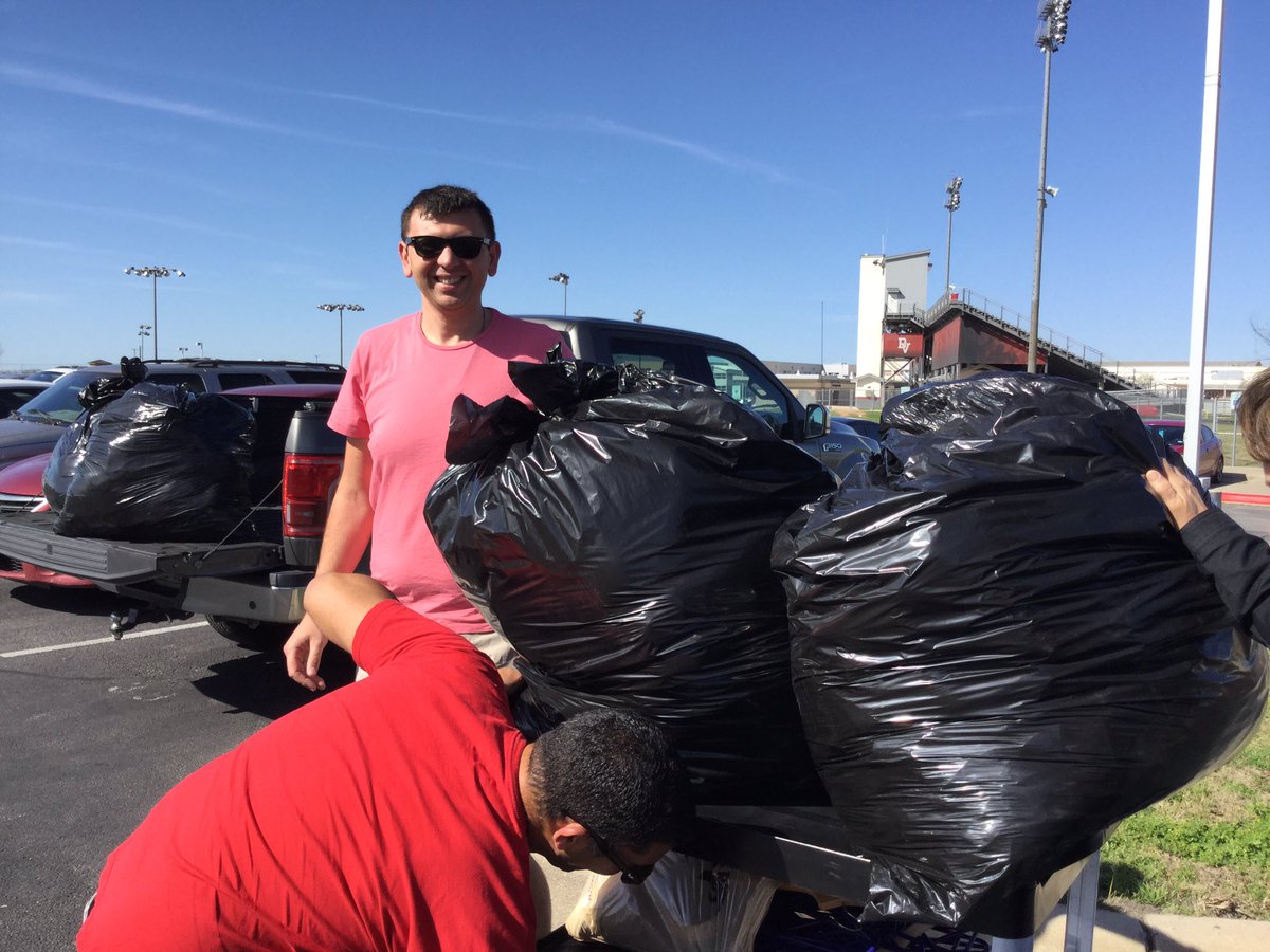 DVISD_OC's tweet photo. HUGE THANKS  to Dan &amp; Michael for coming down from Dripping Springs to #Donate to #DVOC Community Thrive Closet!! We are #VeryAppreciative #DVPROUD https://t.co/cjroAZM7dC