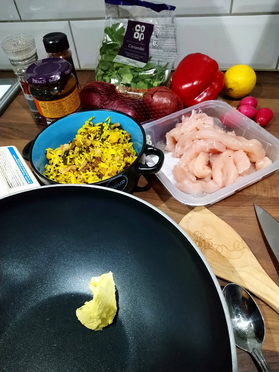 seathesam's tweet photo. It's been a while but it's #homemade #curry time...what could go wrong? 
#Food #curryisback #Foodie #FoodForThought #cooking #FridayVibes https://t.co/TYsM90MZYk